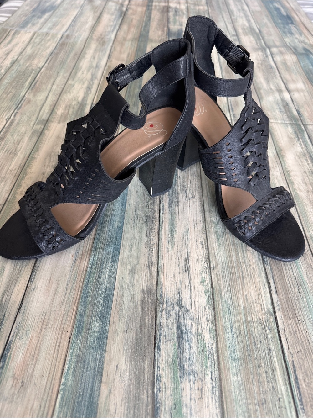 Dance Class Black Cutout Woven Block Heel Shoes (Sz: 10)